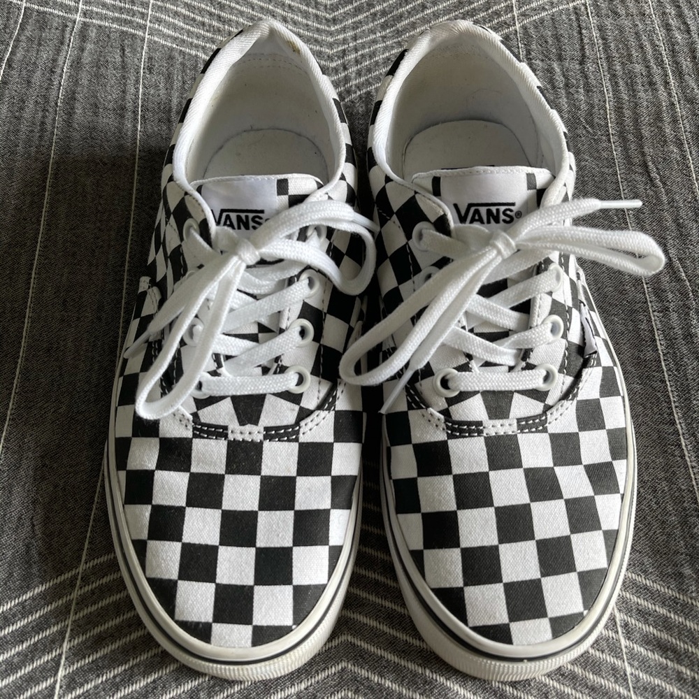 VANS Women’s Doheny Sneaker